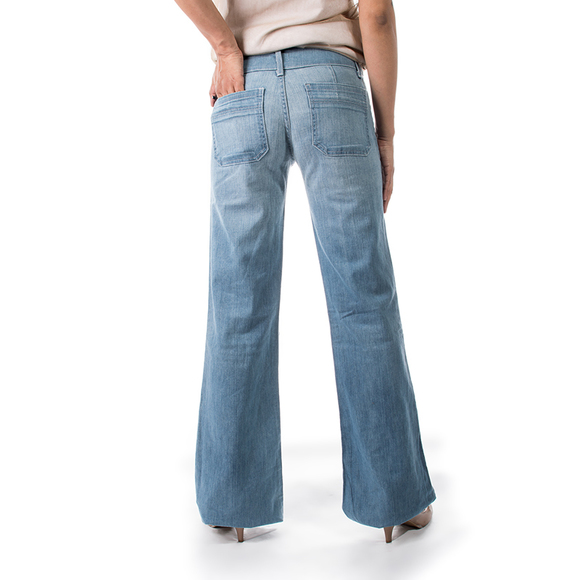 ARISTOCRAT MEDIUM RISE JEANSWOMENS SIZE 27
